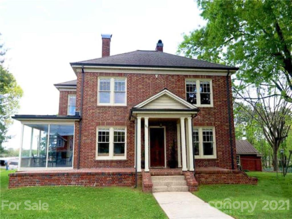 1817 1st Avenue NW Hickory NC 28601