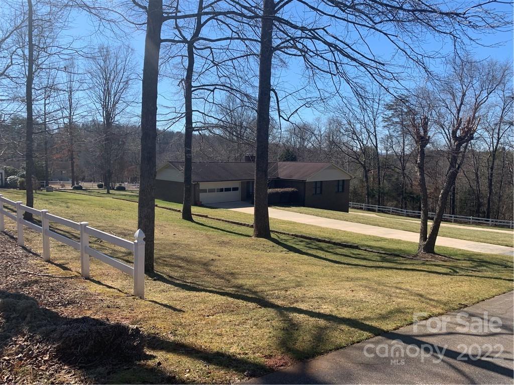 197 Crestwood Avenue Morganton NC 28655