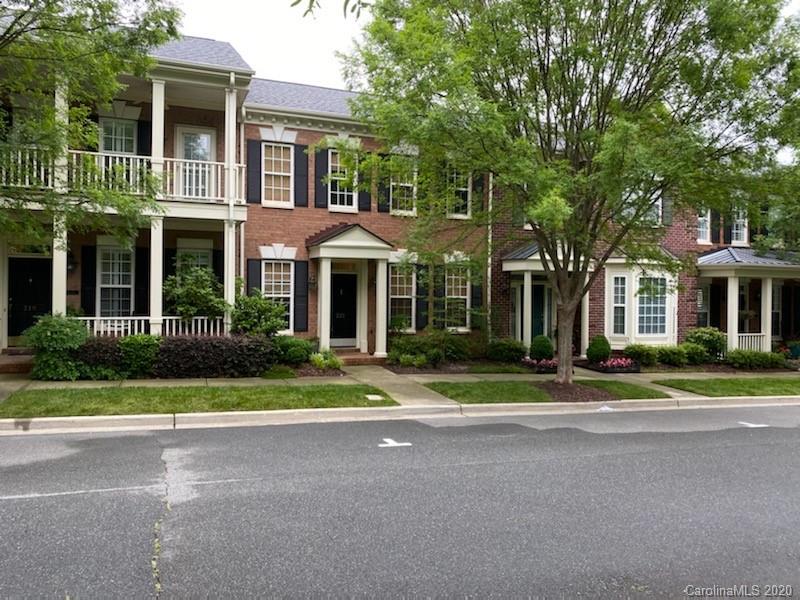 221 N Faulkner Way Davidson NC 28036