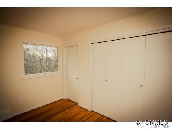 27 Valle Vista Drive Asheville NC 28804