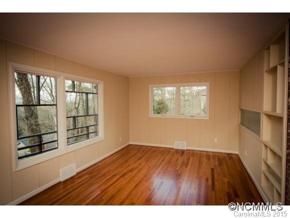 27 Valle Vista Drive Asheville NC 28804