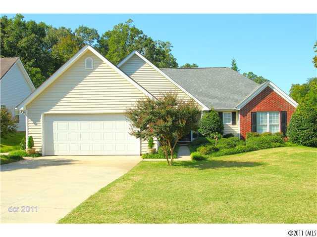 323 Edgemore Court Charlotte NC 28270
