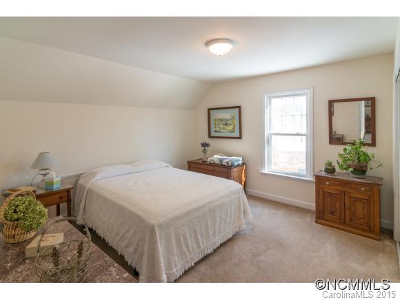 47 Lost Mountain Lane Asheville NC 28805