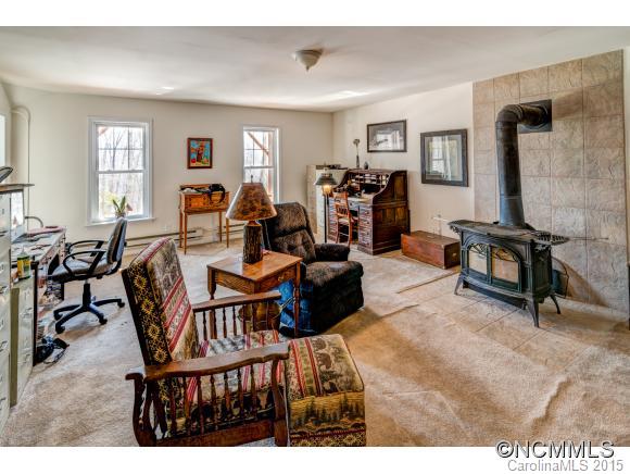 47 Lost Mountain Lane Asheville NC 28805