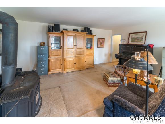 47 Lost Mountain Lane Asheville NC 28805