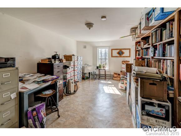 47 Lost Mountain Lane Asheville NC 28805