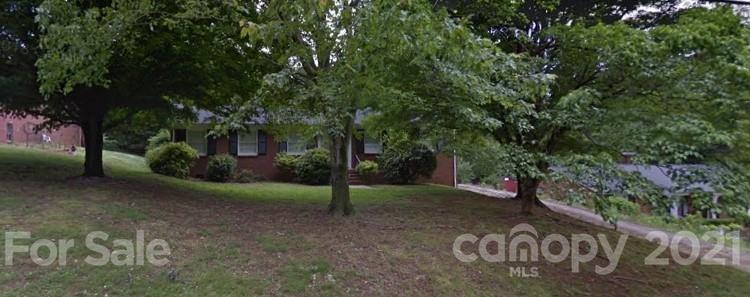 1061 12th Avenue NW Hickory NC 28601