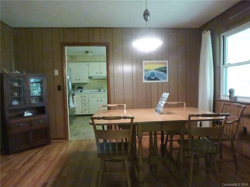 28 Cm Doan Lane Asheville NC 28806