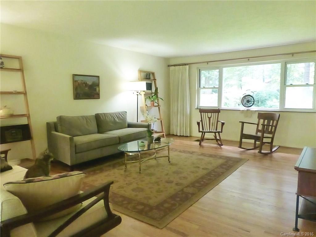 28 Cm Doan Lane Asheville NC 28806