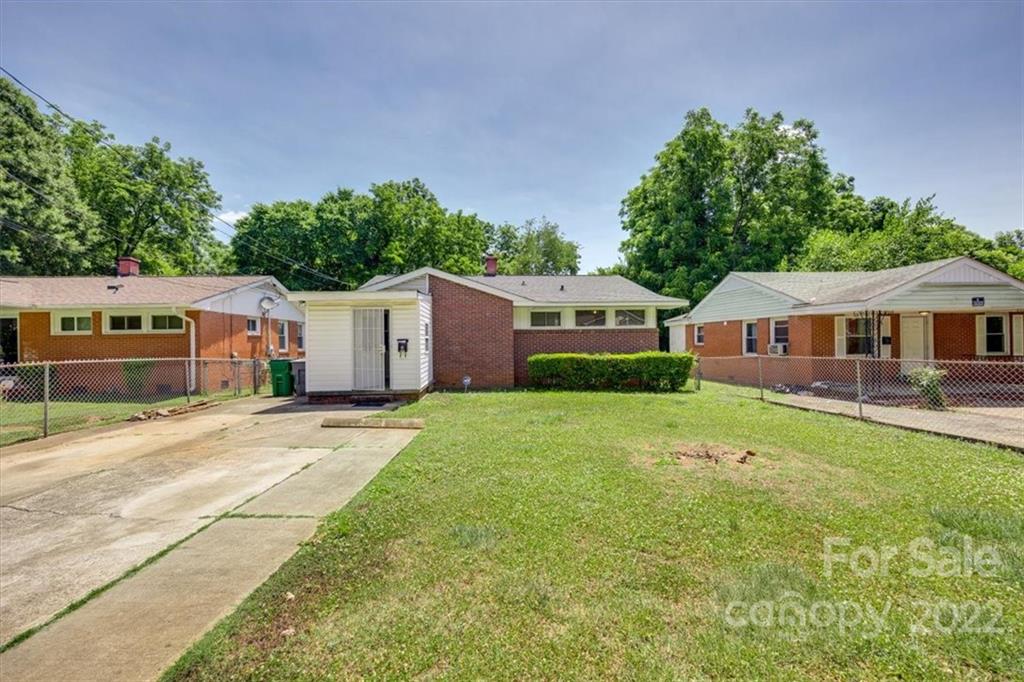 1834 Brownstone Street Charlotte NC 28216
