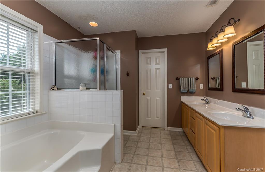 33 Stoney Brook Court Fletcher NC 28732