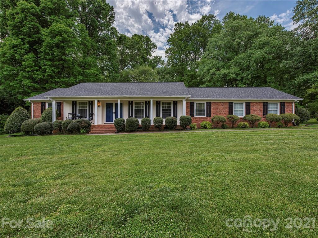 915 Rollingwood Drive Mount Holly NC 28120