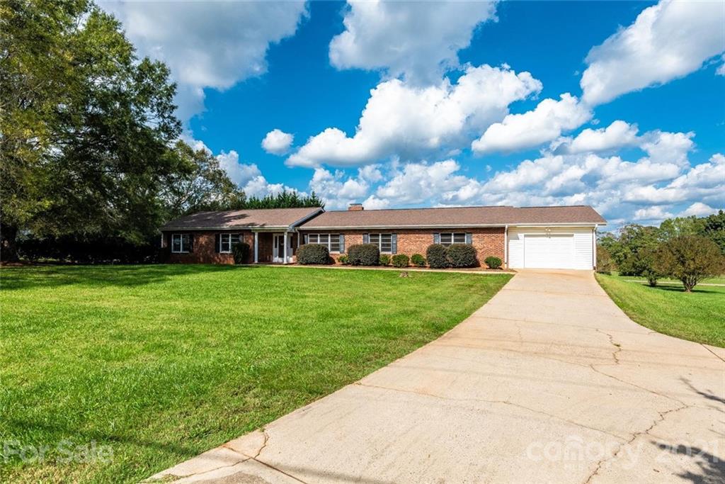 4946 W Nc 10 Highway Newton NC 28658