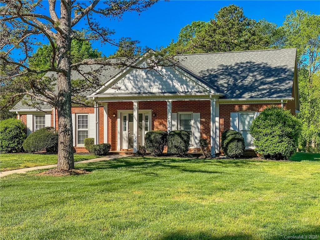 8846 Shaver Drive Charlotte NC 28277