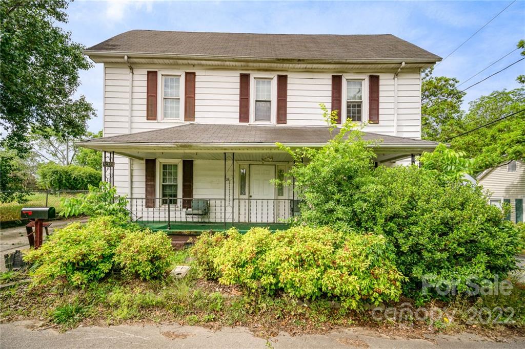 29 Gold Street NW Concord NC 28025