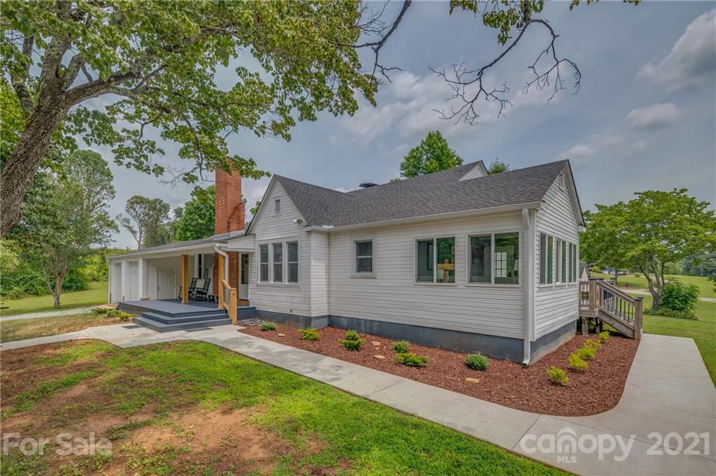 11 Will Green Road Tryon NC 28782