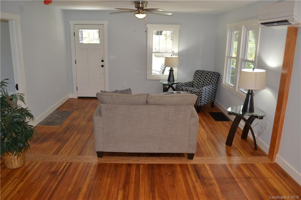 75 Sand Hill School Road Asheville NC 28806