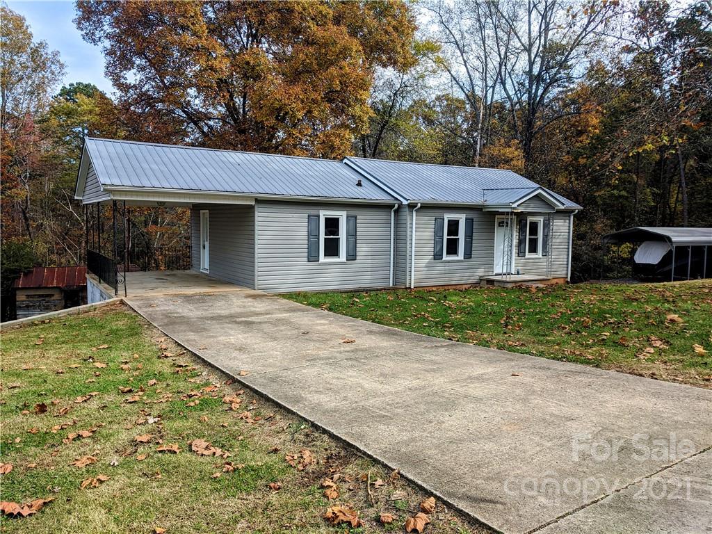 1054 Hubbard Road Hickory NC 28601