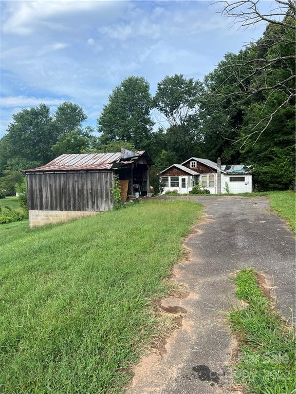 23 Gt Drive Candler NC 28715