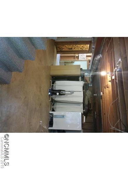 25 Red Oak Road Asheville NC 28804