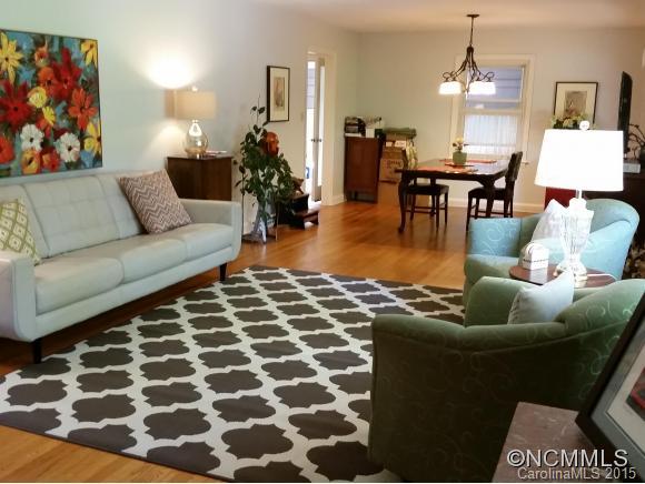 25 Red Oak Road Asheville NC 28804