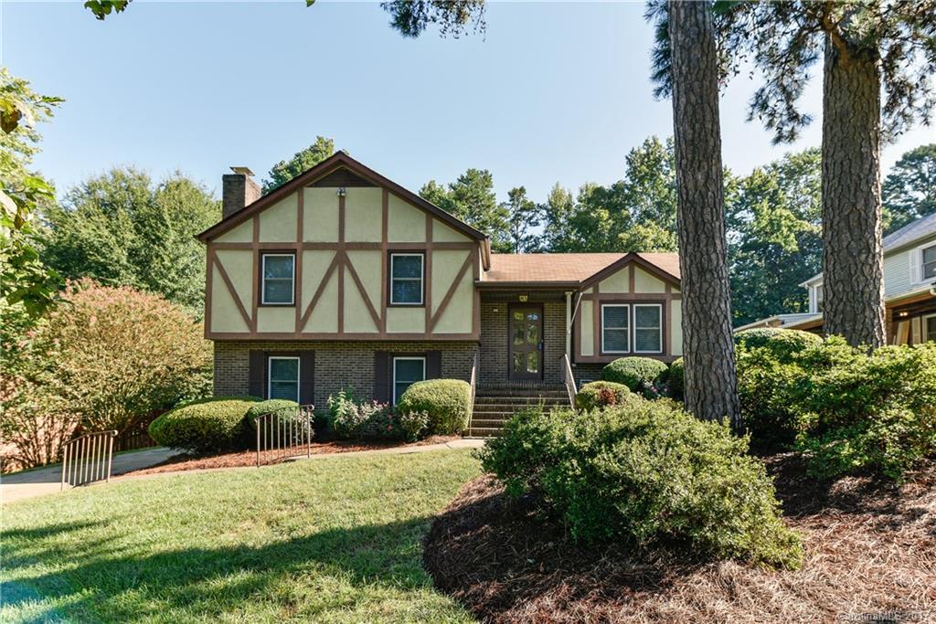 735 Riverwood Road Charlotte NC 28270
