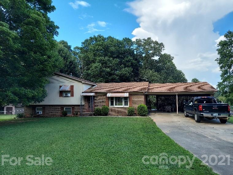 3943 13th Street Circle NE Hickory NC 28601