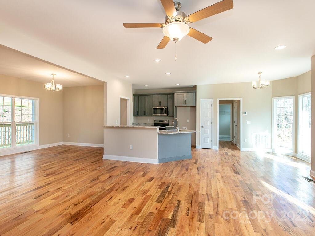 4 Ivywood Road Weaverville NC 28787