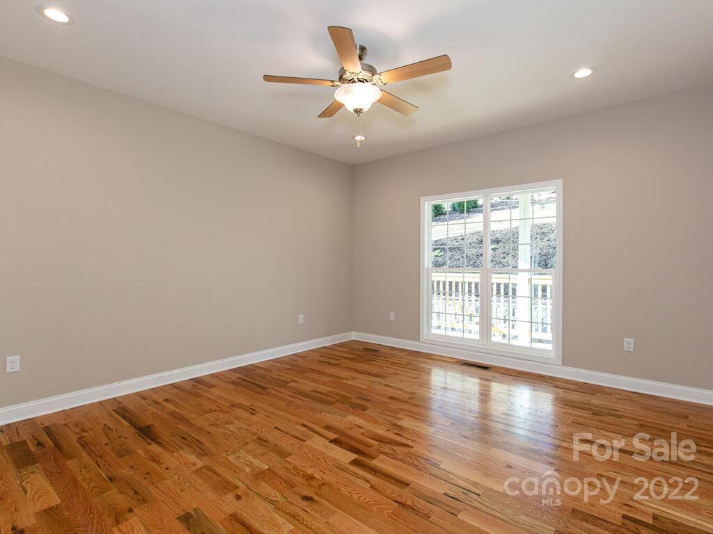 4 Ivywood Road Weaverville NC 28787