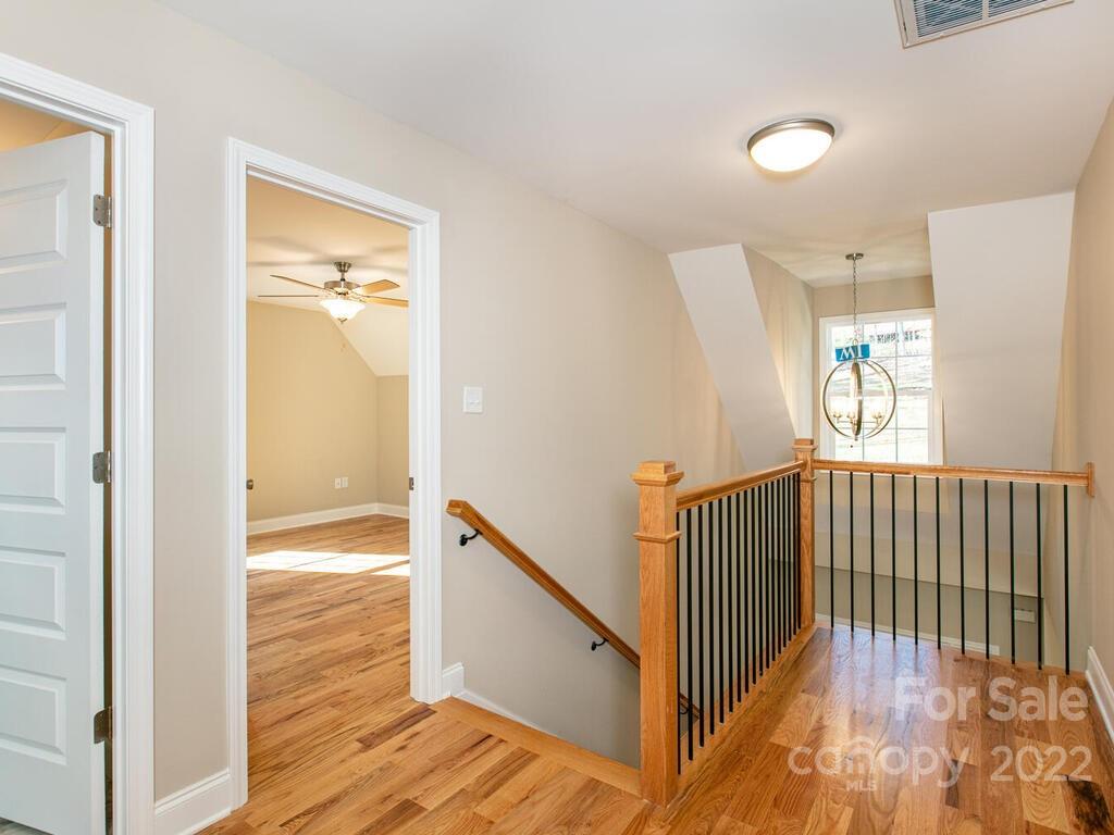 4 Ivywood Road Weaverville NC 28787