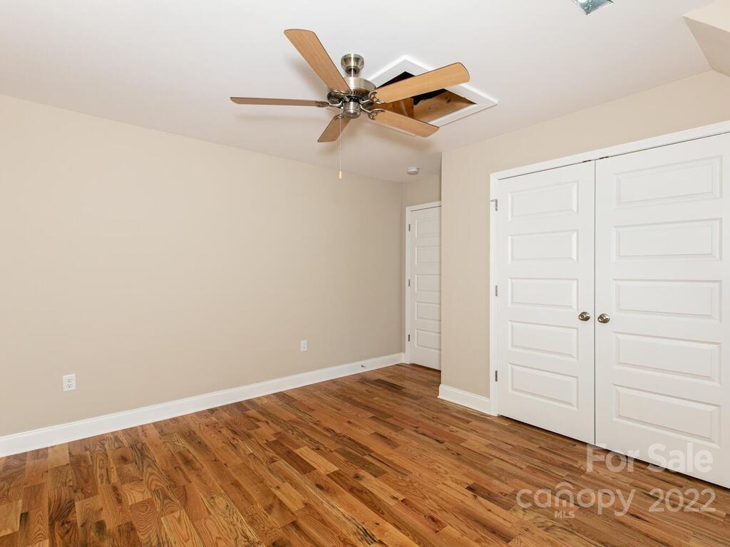 4 Ivywood Road Weaverville NC 28787