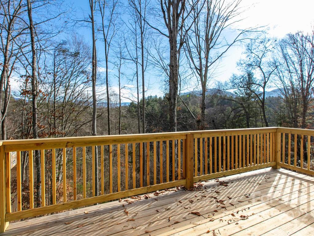 4 Ivywood Road Weaverville NC 28787