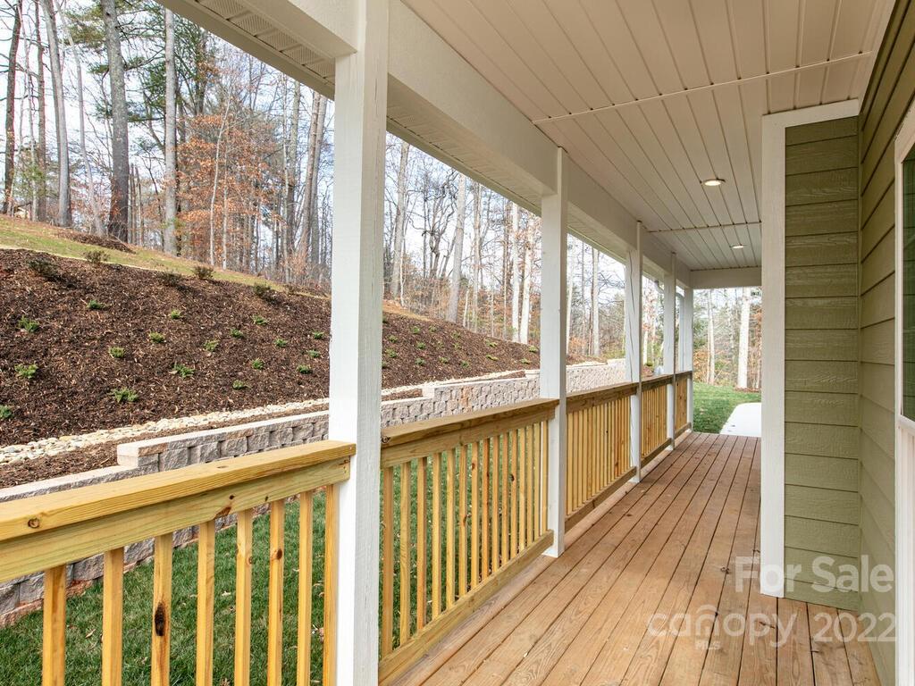 4 Ivywood Road Weaverville NC 28787