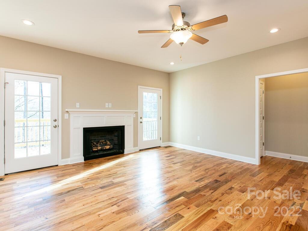 4 Ivywood Road Weaverville NC 28787