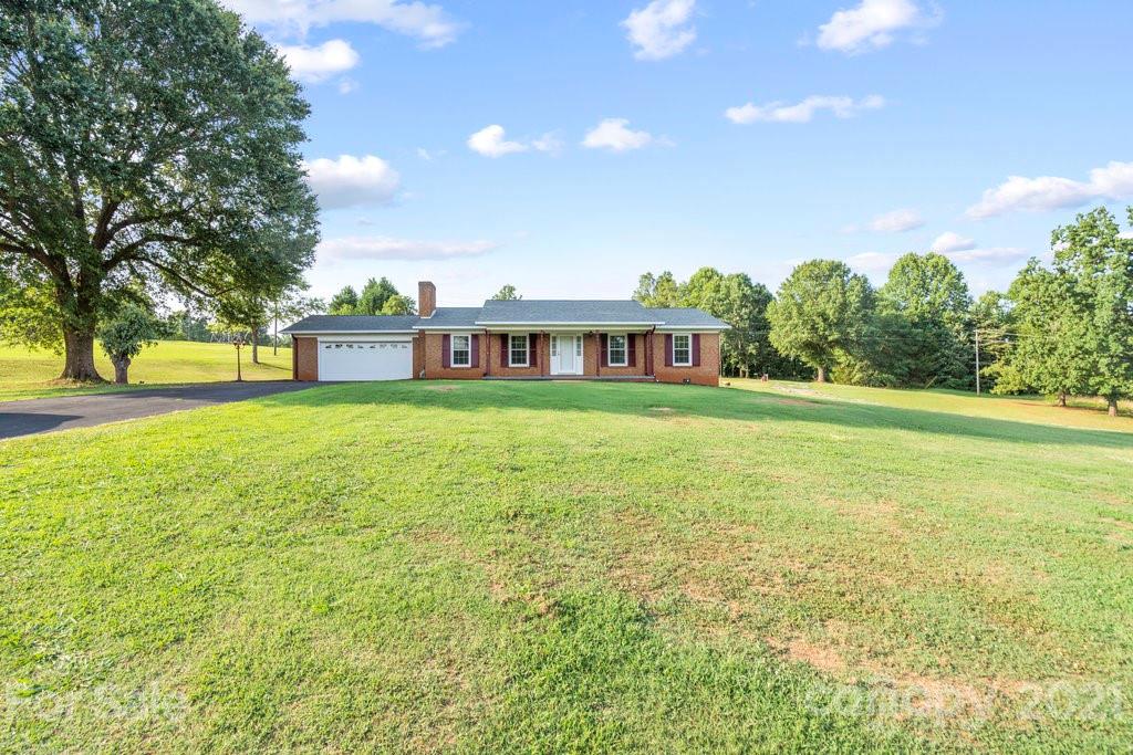 1896 Beverly Street Newton NC 28658