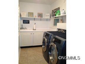 20 Fairview Hills Drive Fairview NC 28730