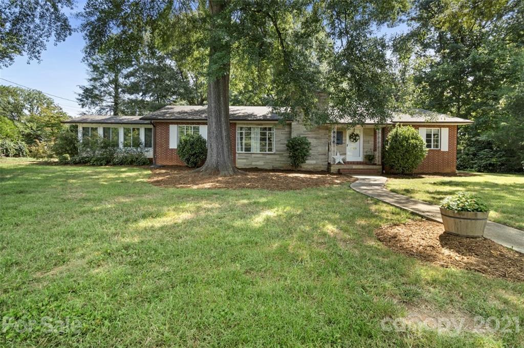 1316 8th Street NW Hickory NC 28601