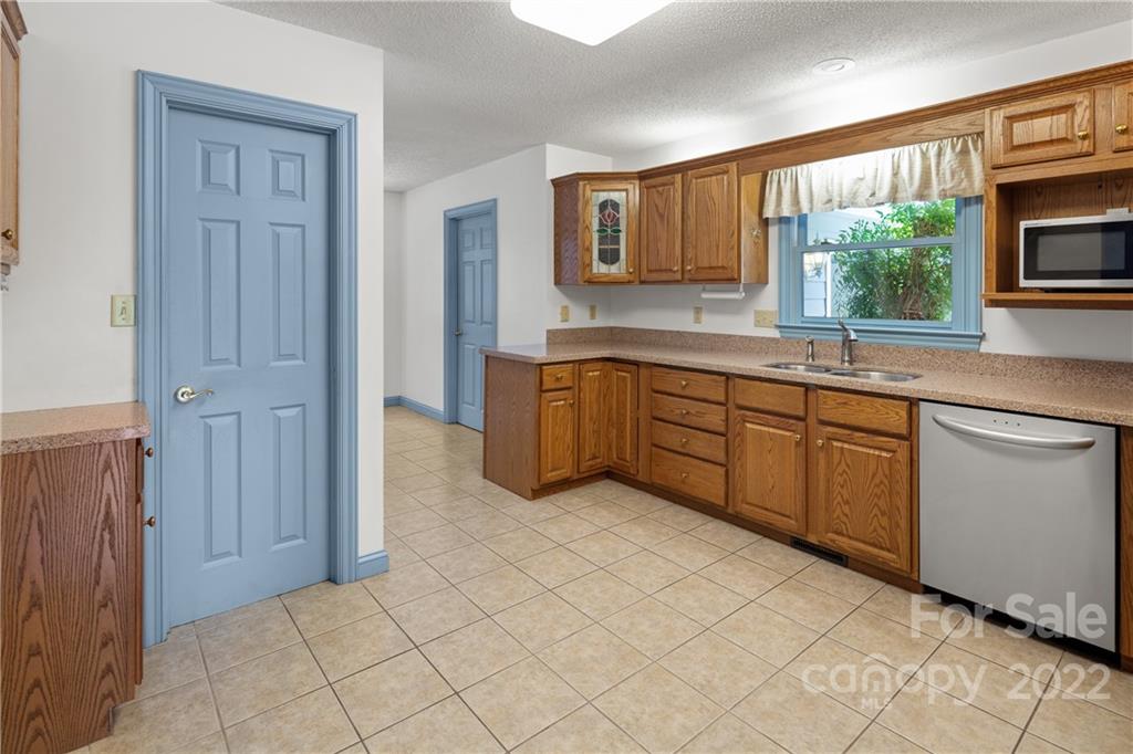 7 Glen Cable Road Asheville NC 28805
