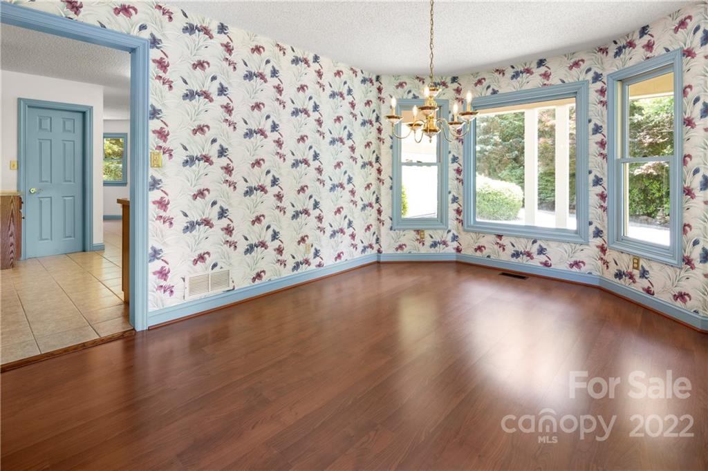 7 Glen Cable Road Asheville NC 28805