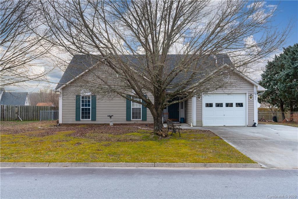 904 Woodhill Drive Fletcher NC 28732