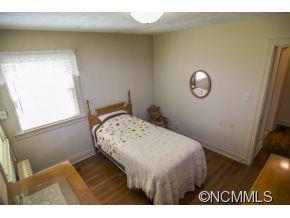 71 Lakewood Drive Asheville NC 28803