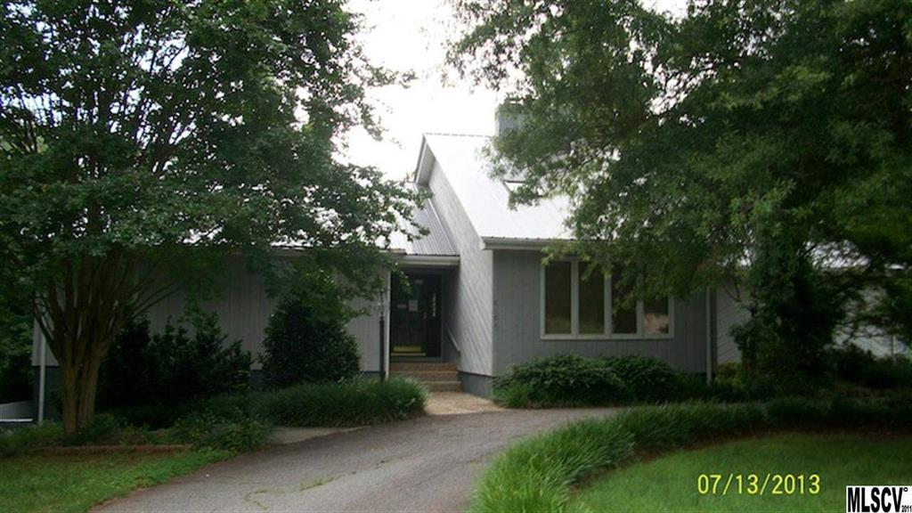 1415 33rd Avenue Drive NE Hickory NC 28601