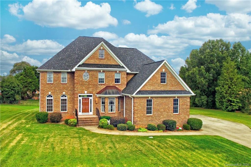 151 Club House Drive Statesville NC 28677