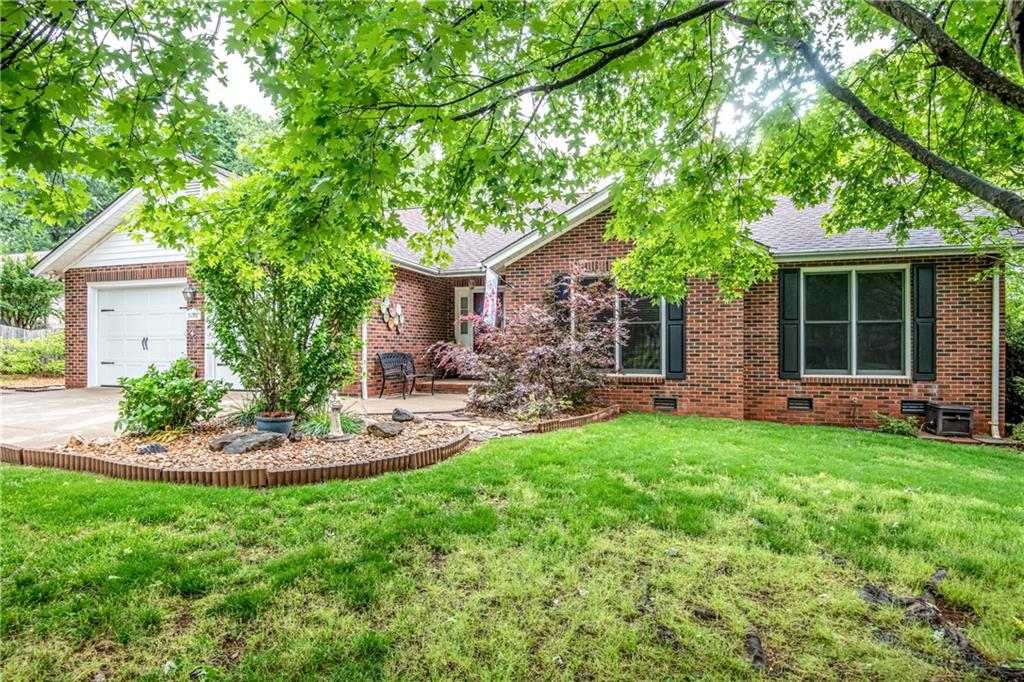5196 Olde School Drive Hickory NC 28602
