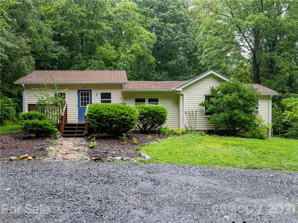 89 Sayles Town Road Fairview NC 28730