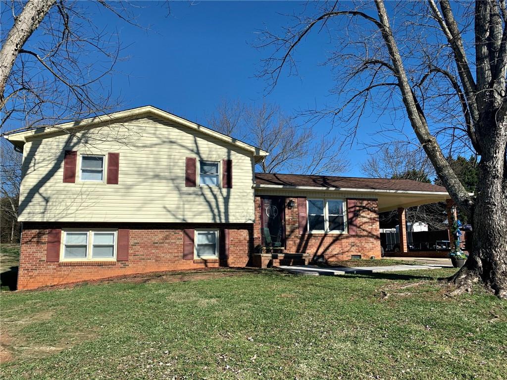5614 Valley Field Road Hickory NC 28602