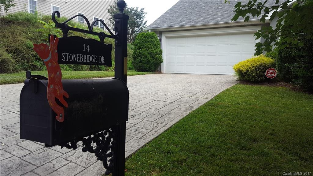 14 Stonebridge Drive Asheville NC 28805