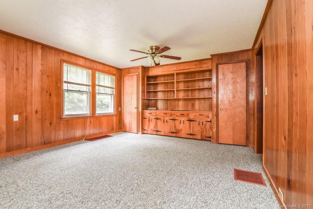 287 Old Fort Road Fairview NC 28730