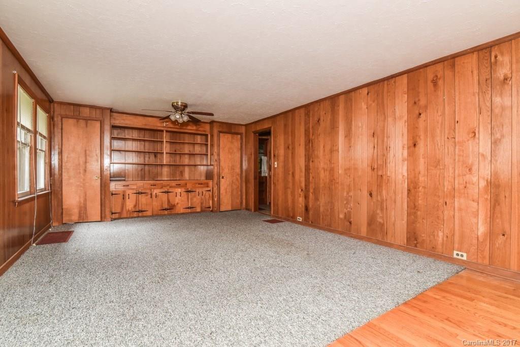 287 Old Fort Road Fairview NC 28730