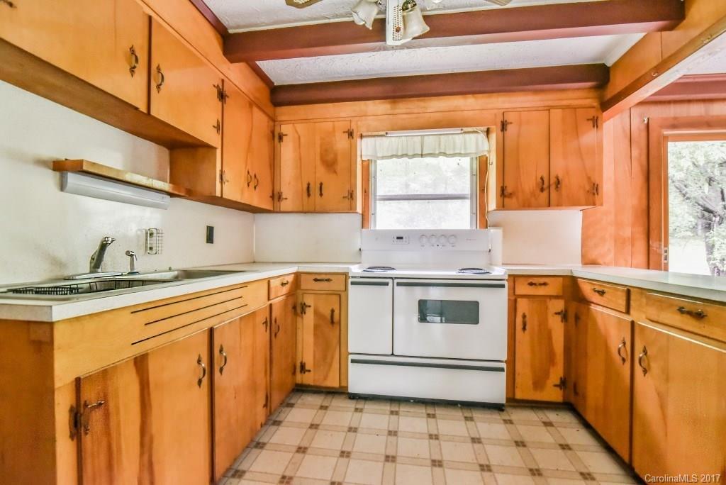 287 Old Fort Road Fairview NC 28730